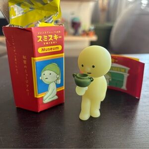[NEW] Smiski Museum - Smiski Bacchus Glow-in-the-Dark Figure